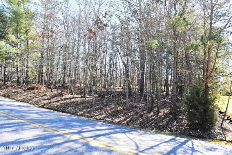 510 Stonehenge Dr, Crossville, TN 38558