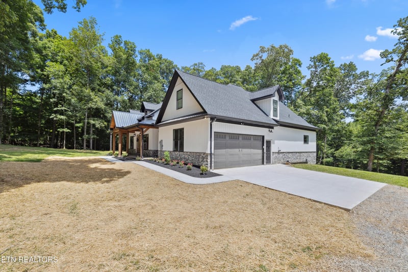510 Temple Rd, Seymour, TN 37865