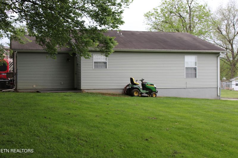 510 Wright Rd, Maryville, TN 37804