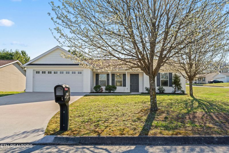 5100 Cattail Ln, Corryton, TN 37721