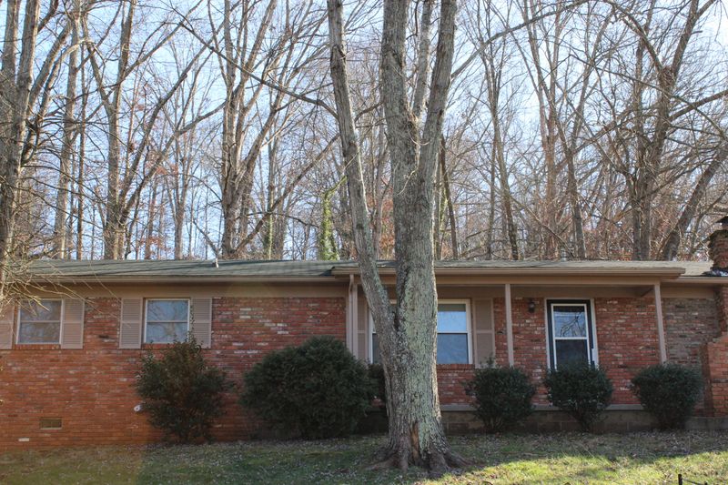 5100 Spring Valley Dr, Knoxville, TN 37917