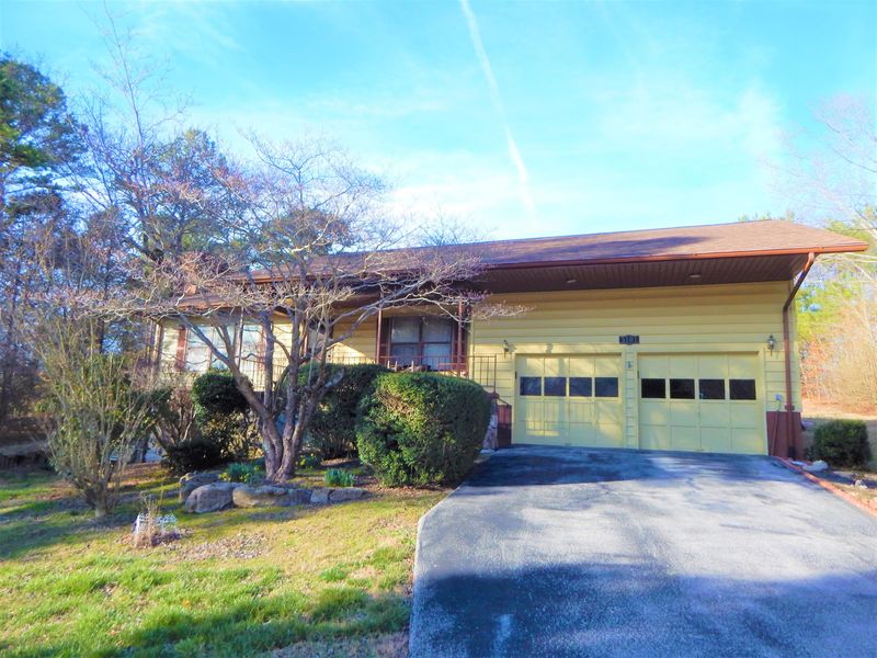 5101 Cheyenne Dr, Crossville, TN 38572