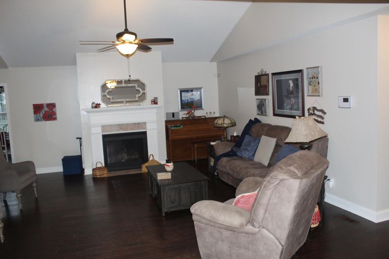 5101 Masters Dr, Maryville, TN 37801