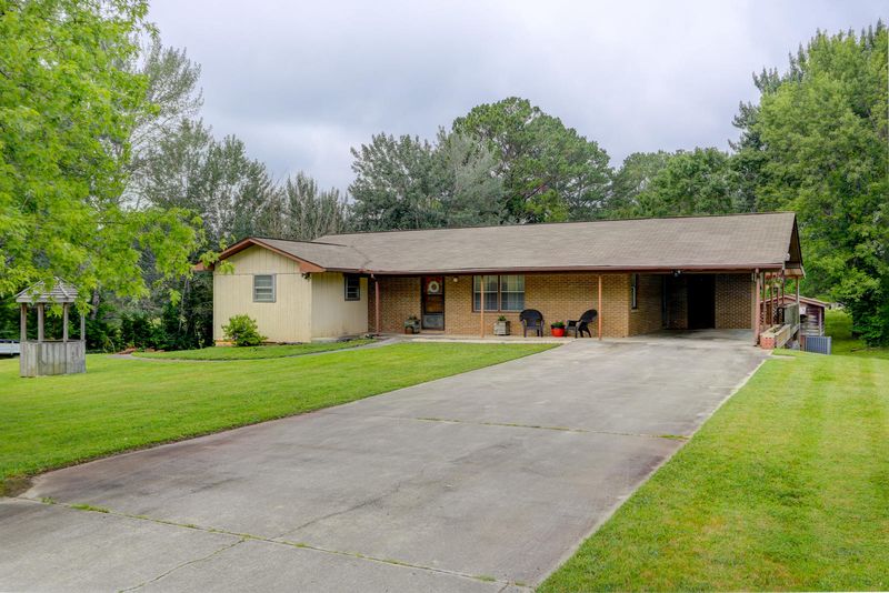 5109 Shipe Rd, Corryton, TN 37721