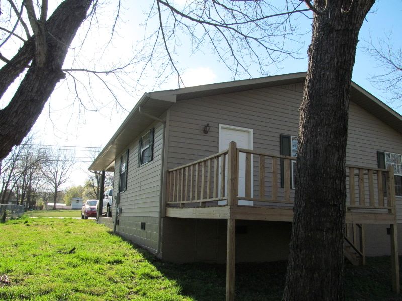 511 Athens Pike, Etowah, TN 37331