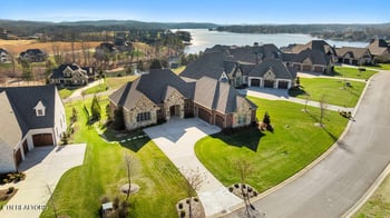 511 Commodore Dr, Lenoir City, TN 37772