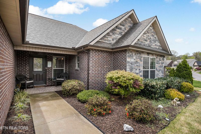 511 Conner Ln, Lenoir City, TN 37772