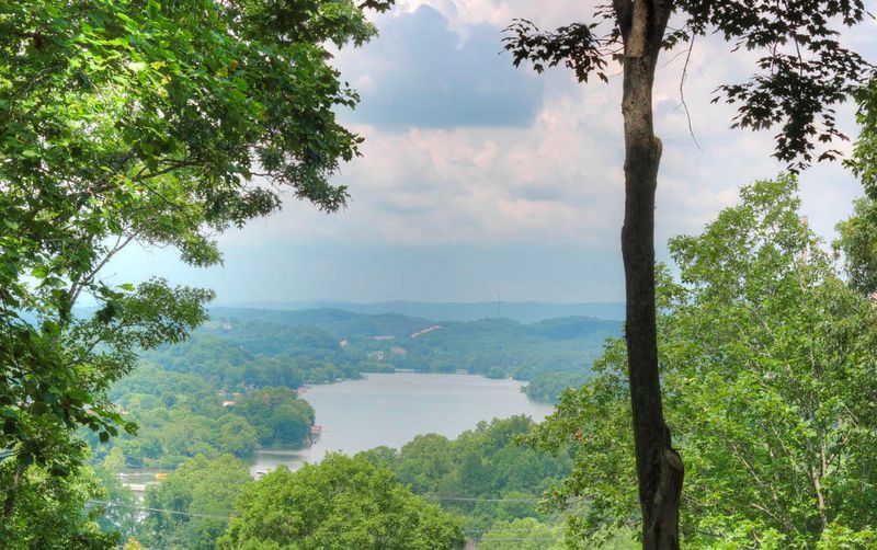511 Kings Close, Kingston, TN 37763
