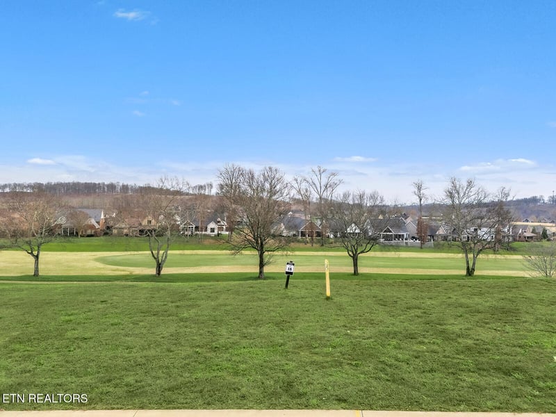 511 Mockingbird Ln, Loudon, TN 37774