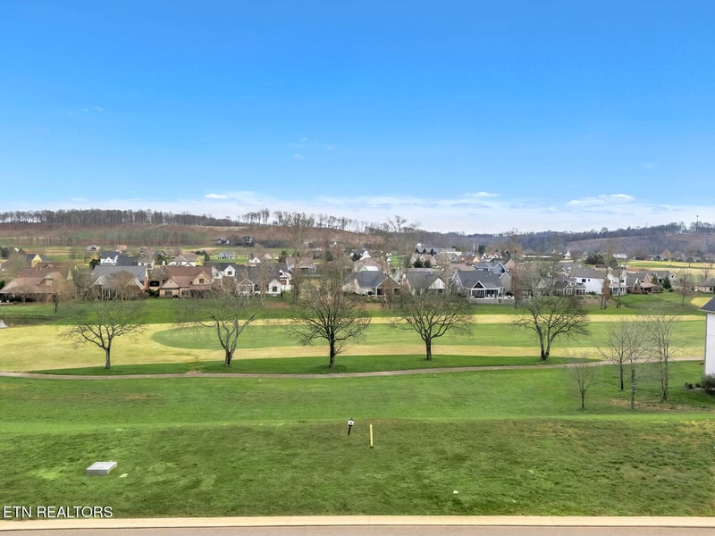 511 Mockingbird Ln, Loudon, TN 37774