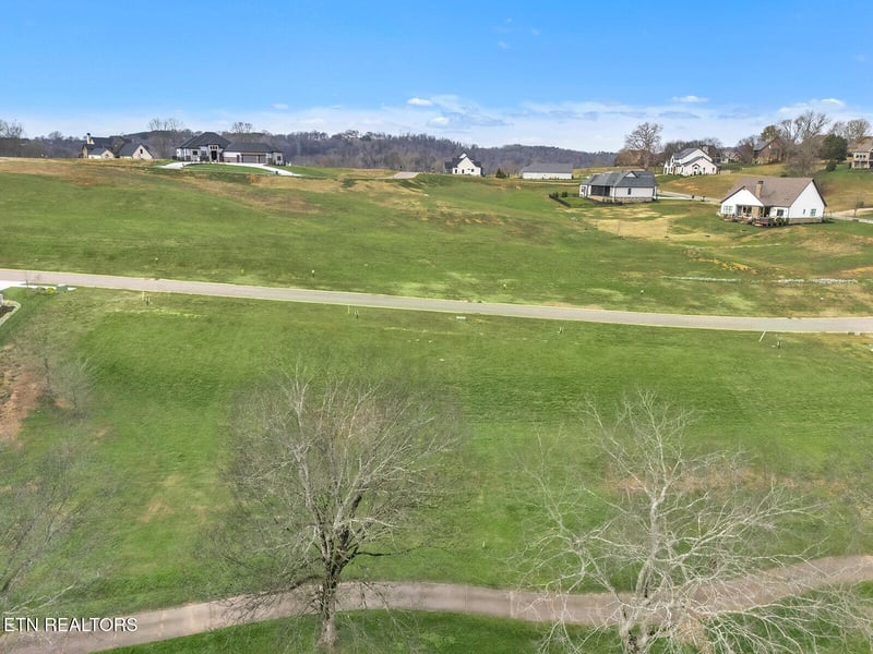 511 Mockingbird Ln, Loudon, TN 37774