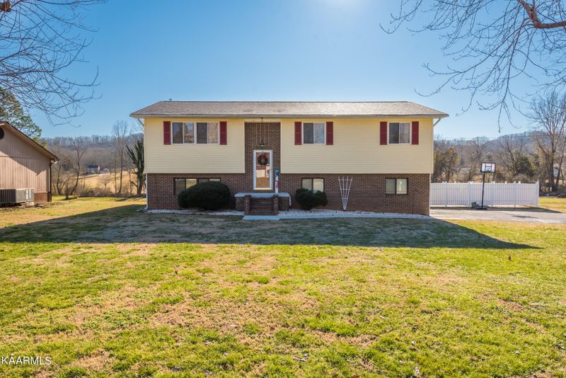 511 Shenandoah Dr, Rockwood, TN 37854