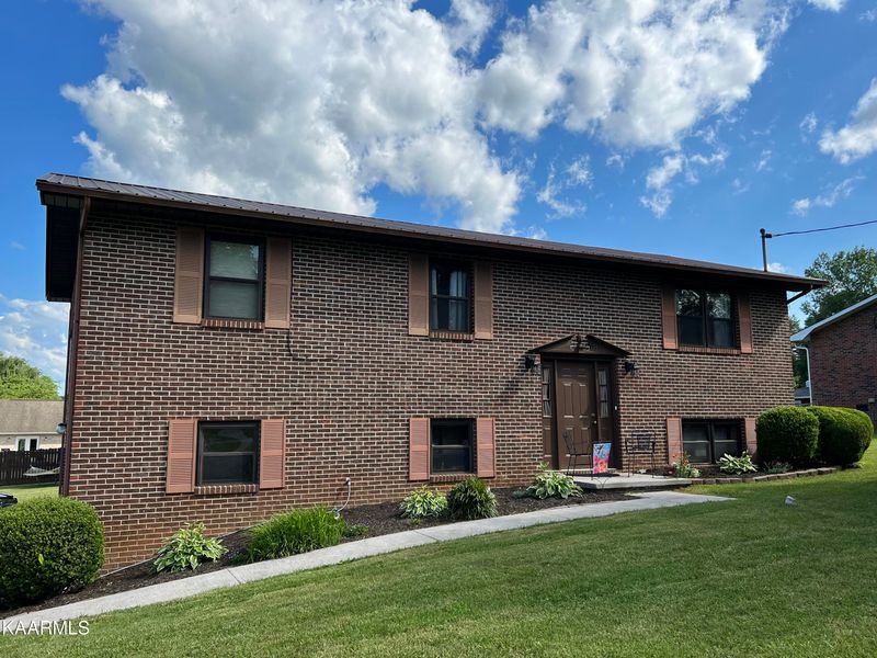 511 Valley View St, Seymour, TN 37865