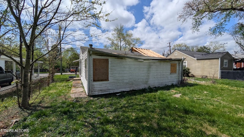 5110 Fennel Rd, Knoxville, TN 37912
