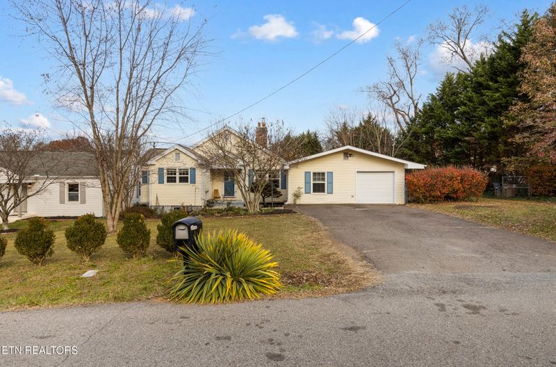 5110 Montrose Rd, Knoxville, TN 37918
