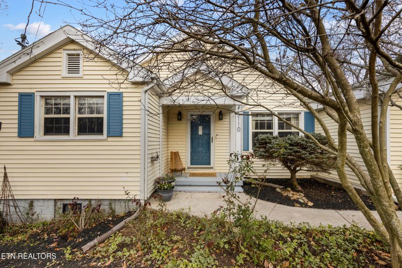 5110 Montrose Rd, Knoxville, TN 37918