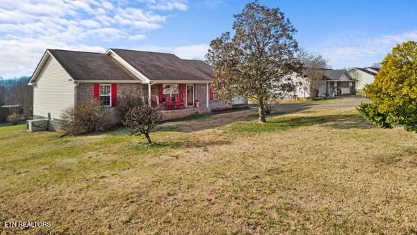 5110 Morganton Rd, Greenback, TN 37742