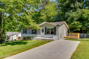 5112 Middle Ridge Ln, Knoxville, TN 37921