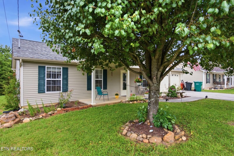 5115 Cedar Knoll Dr, Corryton, TN 37721