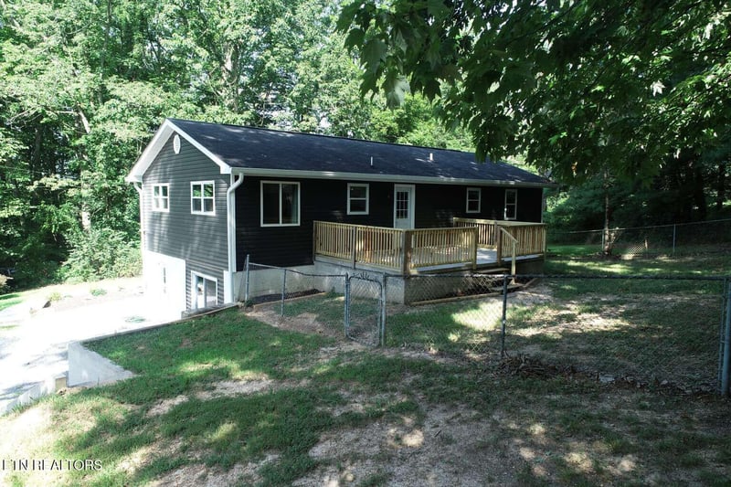 5116 Fort Sumter Rd, Knoxville, TN 37938
