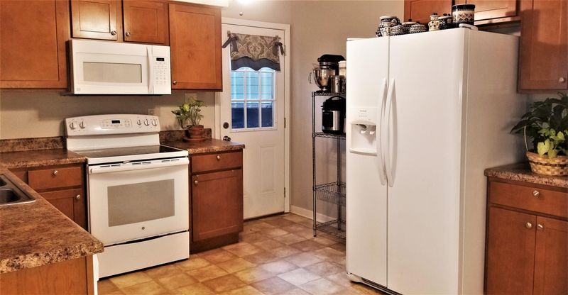 5117 Foxwood Rd, Knoxville, TN 37921