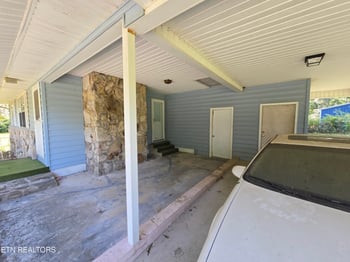 5118 Pawnee Rd, Crossville, TN 38572