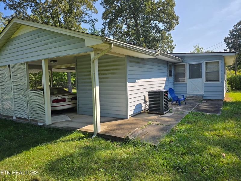 5118 Pawnee Rd, Crossville, TN 38572