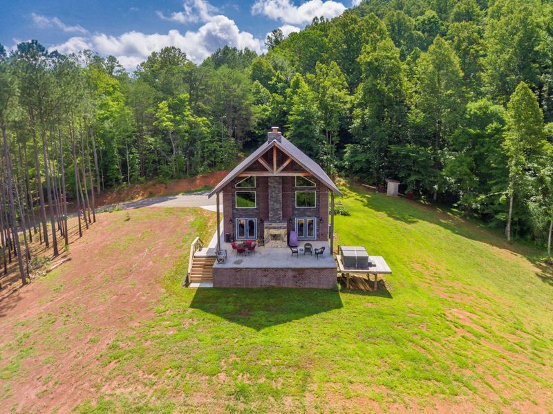512 Anderson Rd, Sweetwater, TN 37874