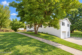 512 Highland View Dr, Knoxville, TN 37920