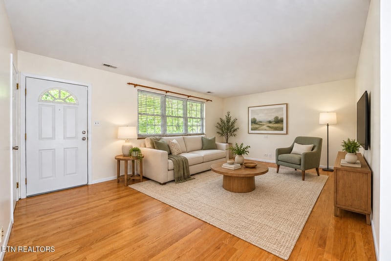 512 Highland View Dr, Knoxville, TN 37920