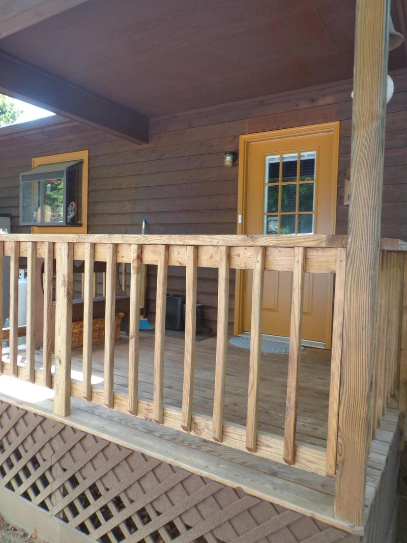 512 Lakeview Dr, Sharps Chapel, TN 37866