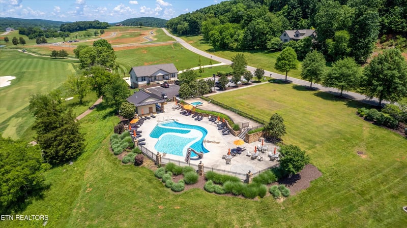 512 Mockingbird Ln, Loudon, TN 37774