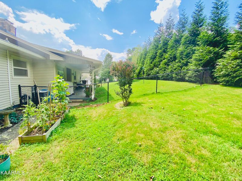 512 New York Ave, Oak Ridge, TN 37830