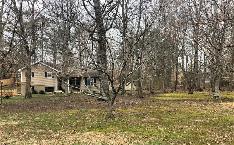 512 Oak Leaf Ln, Seymour, TN 37865