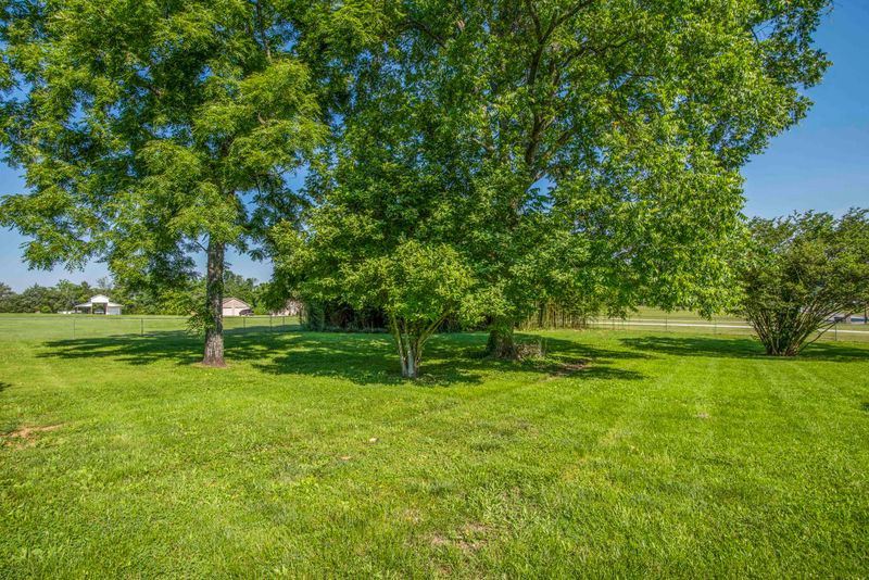 512 Paint Rock Ferry Rd, Kingston, TN 37763