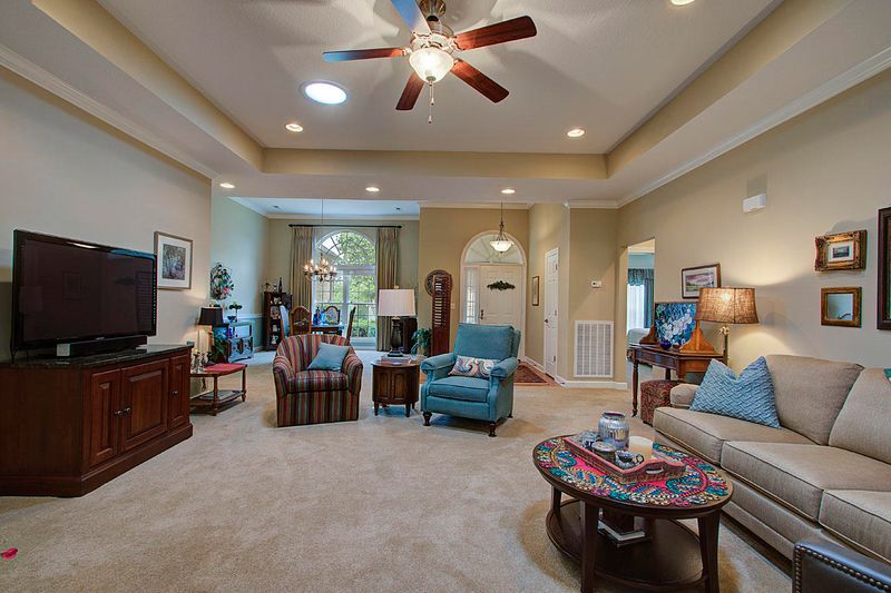 512 Tanasi Cir, Loudon, TN 37774