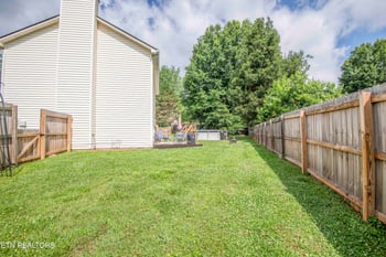 512 Windgate Ct, Powell, TN 37849