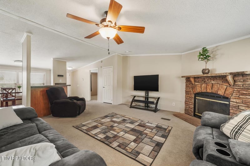 5121 Green Rd, Maryville, TN 37804