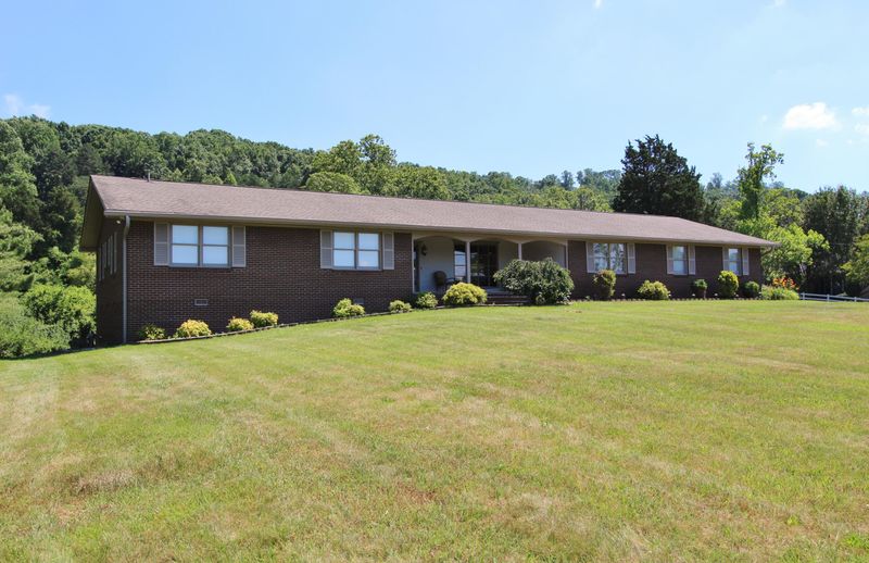 5122 Kohlmier Rd, Knoxville, TN 37912