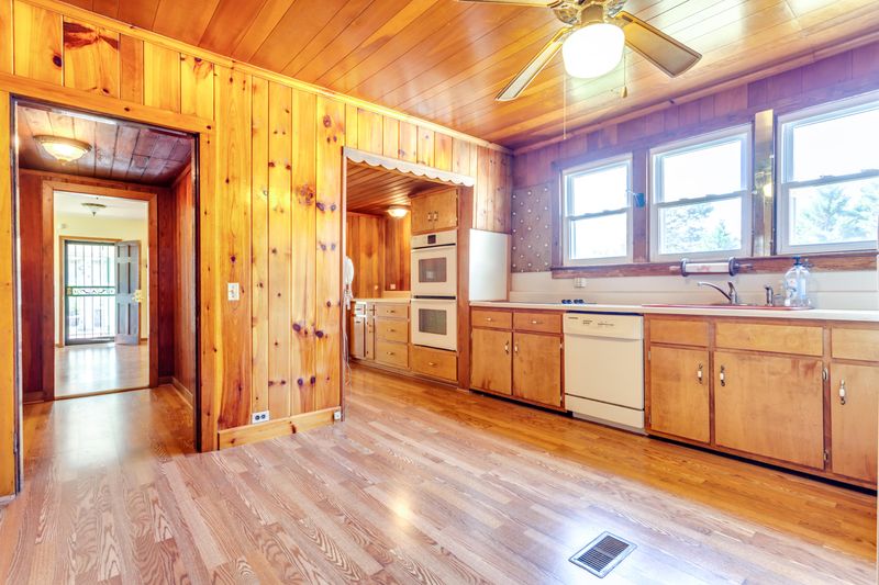 5123 Miser Station Rd, Friendsville, TN 37737