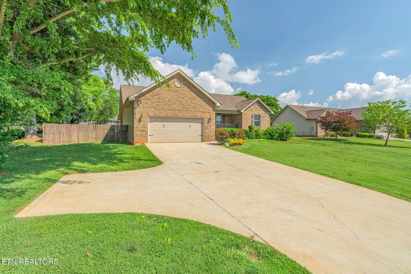 5126 Gregory Rd, Greenback, TN 37742
