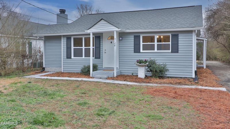 5128 Mcintyre Rd, Knoxville, TN 37914