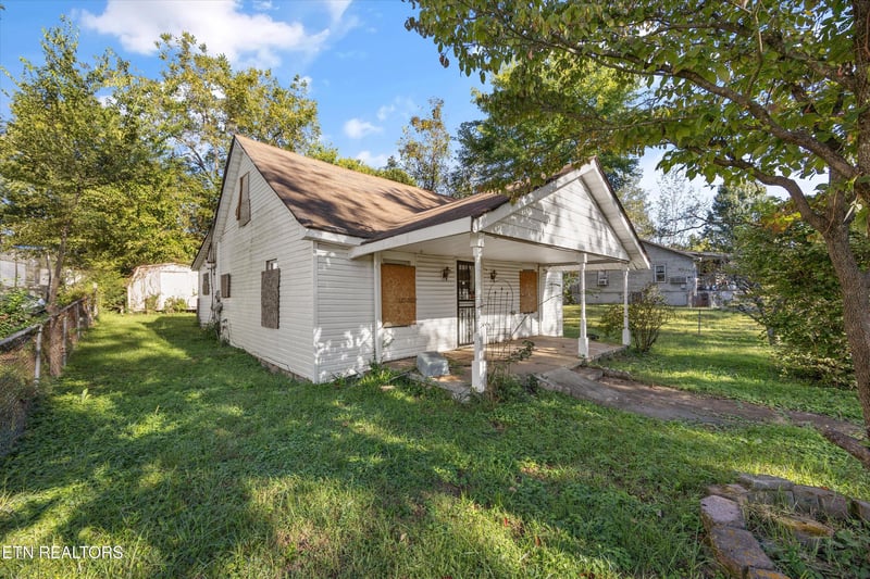 5129 Tenwood Dr, Knoxville, TN 37921