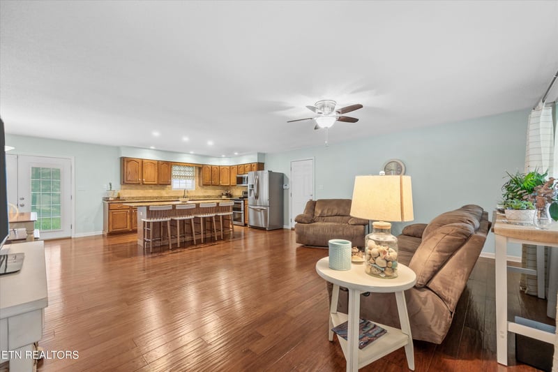 513 Hardin Rd, Kodak, TN 37764