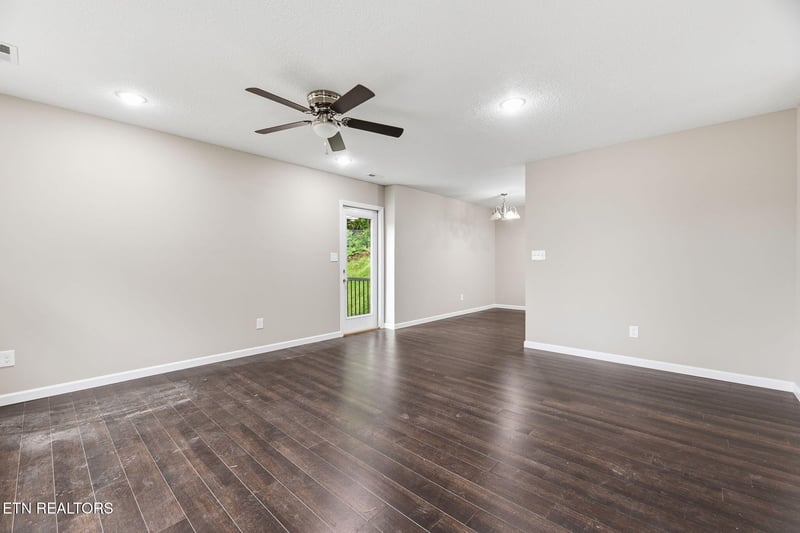 513 Hillcrest St, Clinton, TN 37716