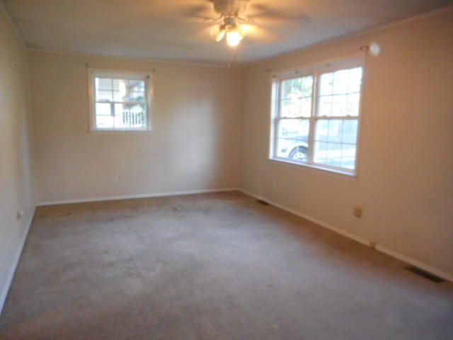 513 Monroe St, Madisonville, TN 37354