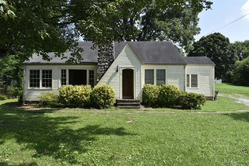 513 Oak St, Athens, TN 37303