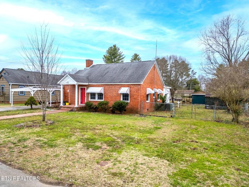 513 Reynolds Ave, Englewood, TN 37329