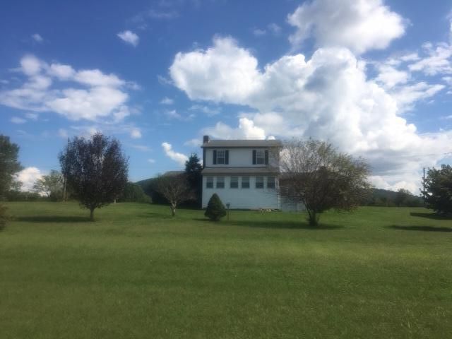 513 Smokey Mountain View Dr, Sevierville, TN 37876