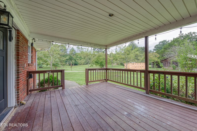 5130 Luttrell Rd, Knoxville, TN 37918